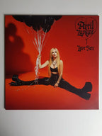 Avril Lavigne – Love Sux