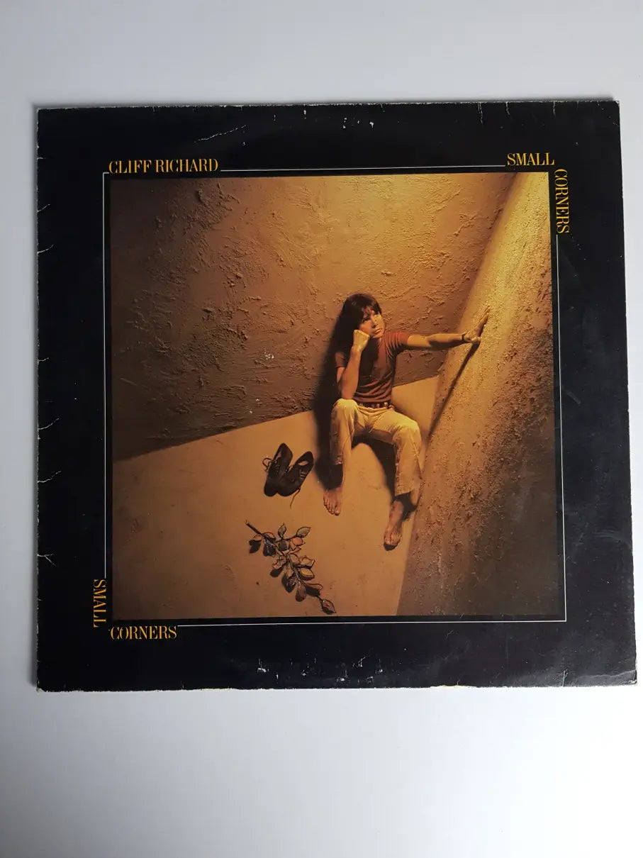Cliff Richard – Small Corners