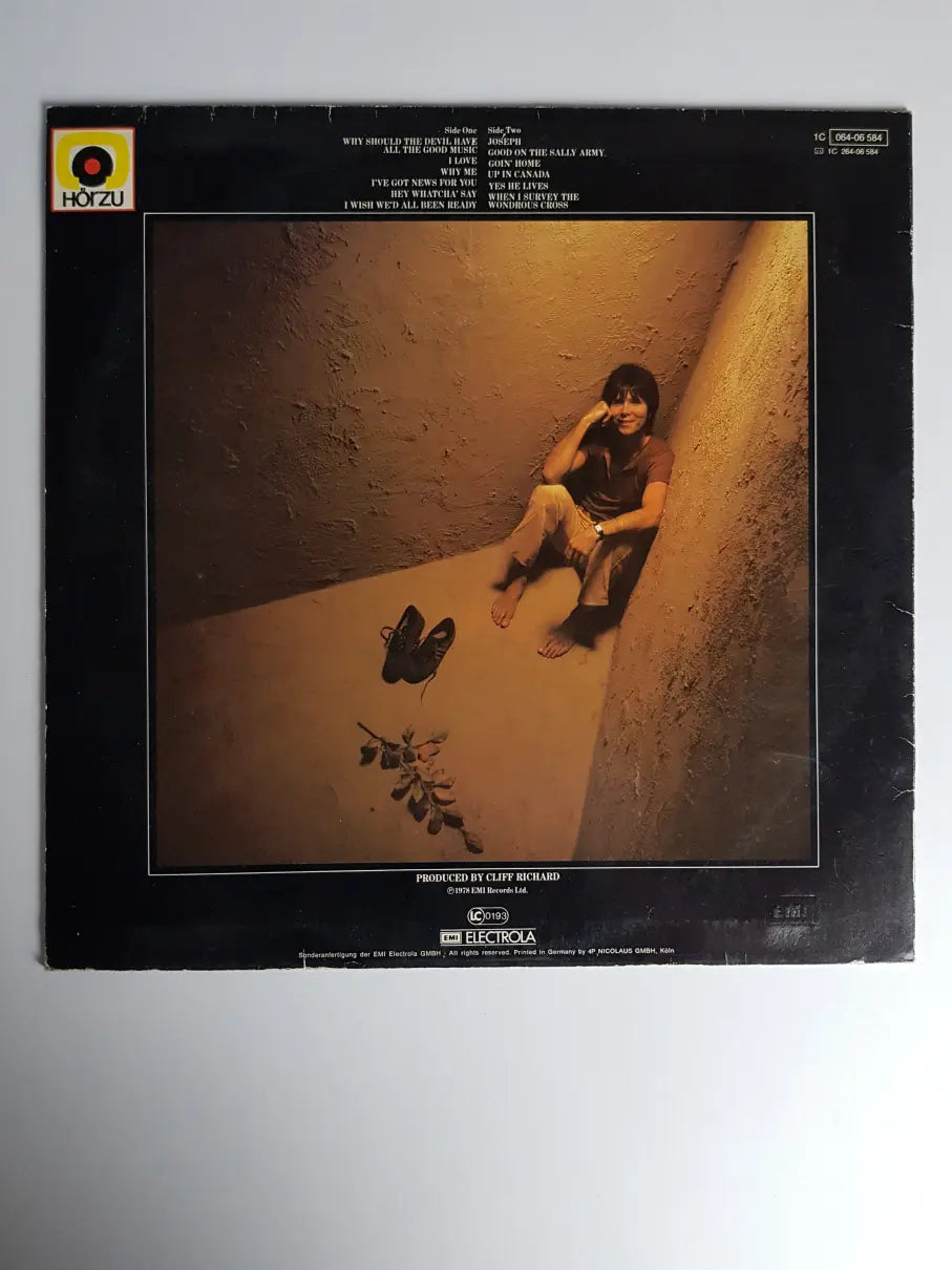 Cliff Richard – Small Corners