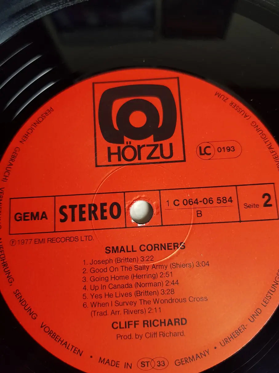 Cliff Richard – Small Corners