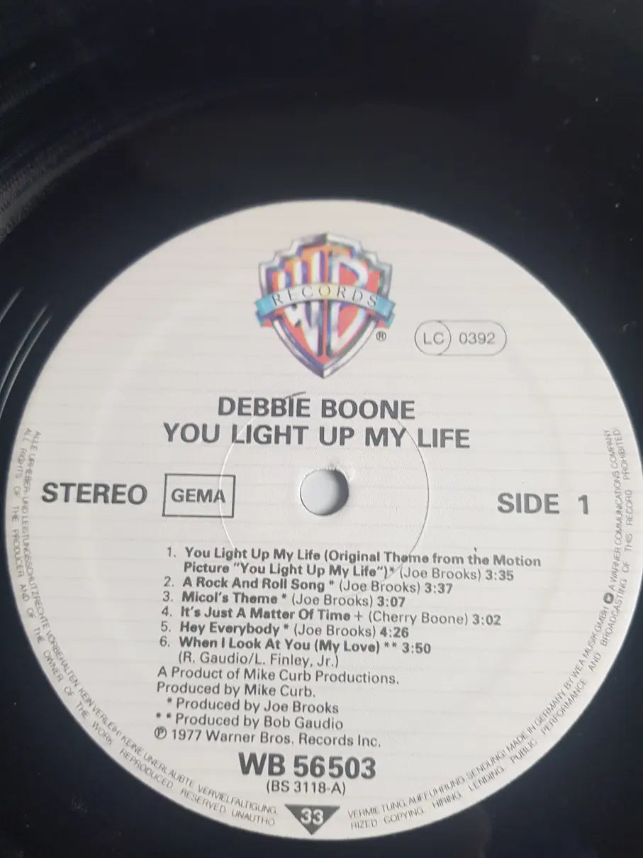 Debby Boone – You Light Up My Life