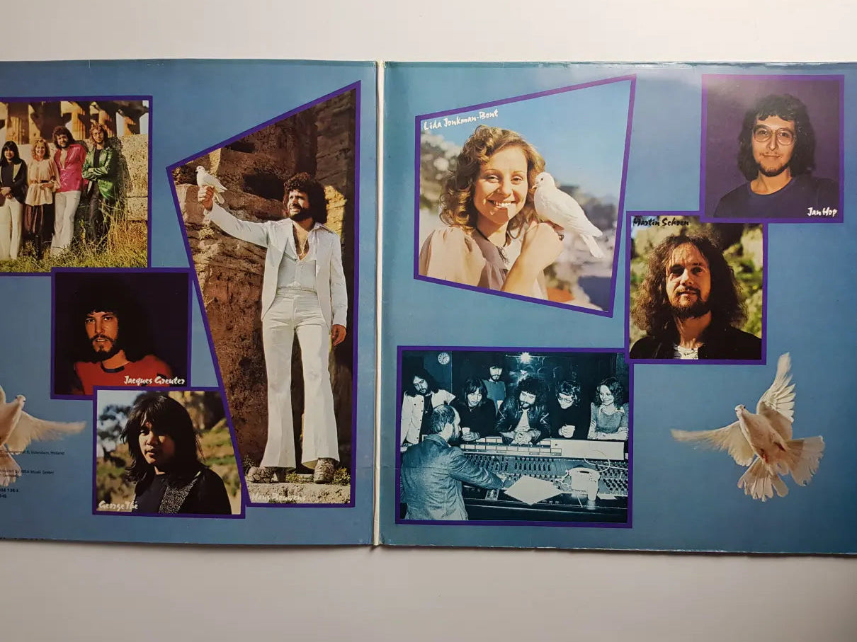 George Baker Selection – Paloma Blanca