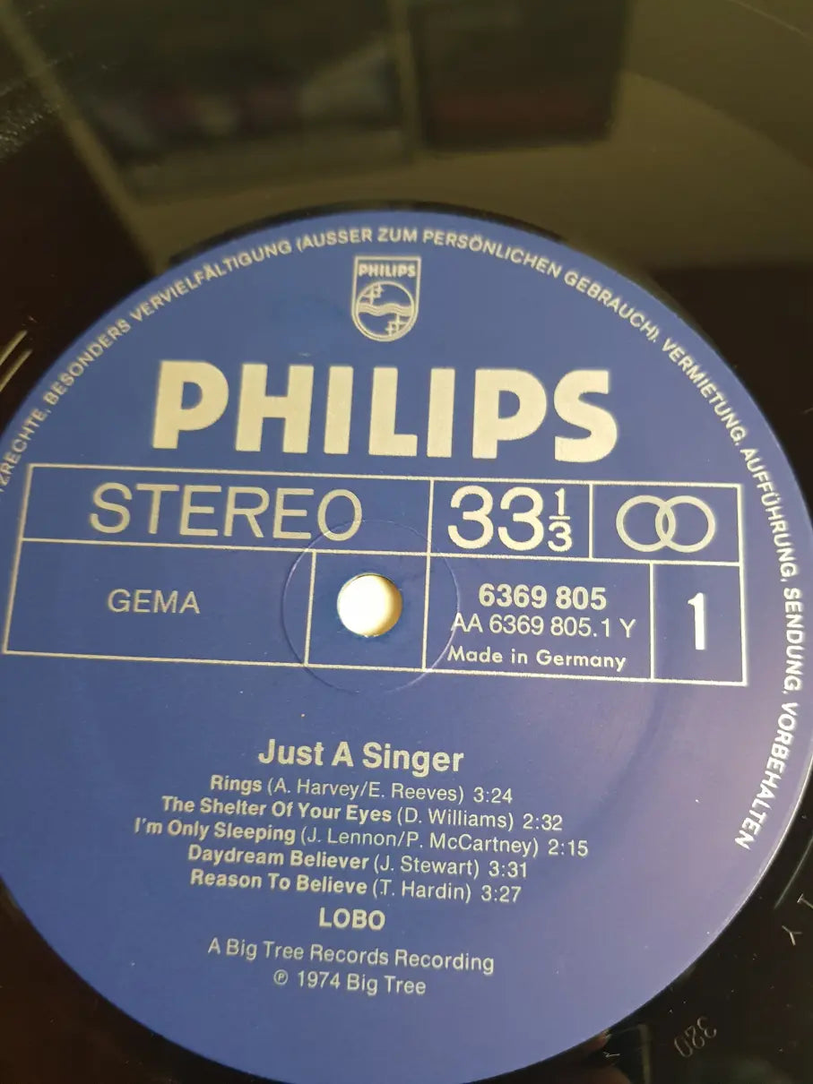 Lobo  – Just A Singer