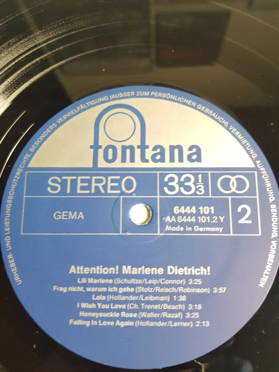 Marlene Dietrich – Attention! Marlene Dietrich!