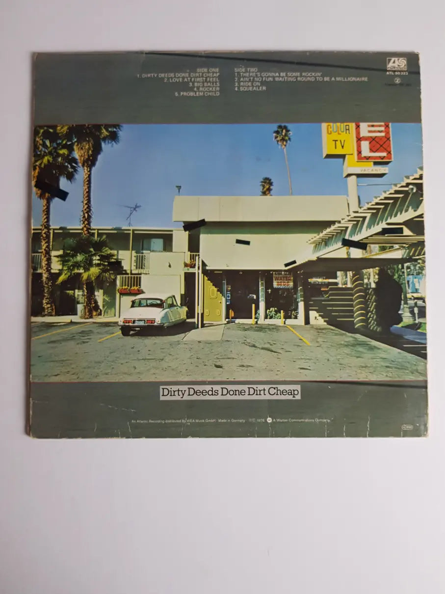 AC/DC ‎– Dirty Deeds Done Dirt Cheap