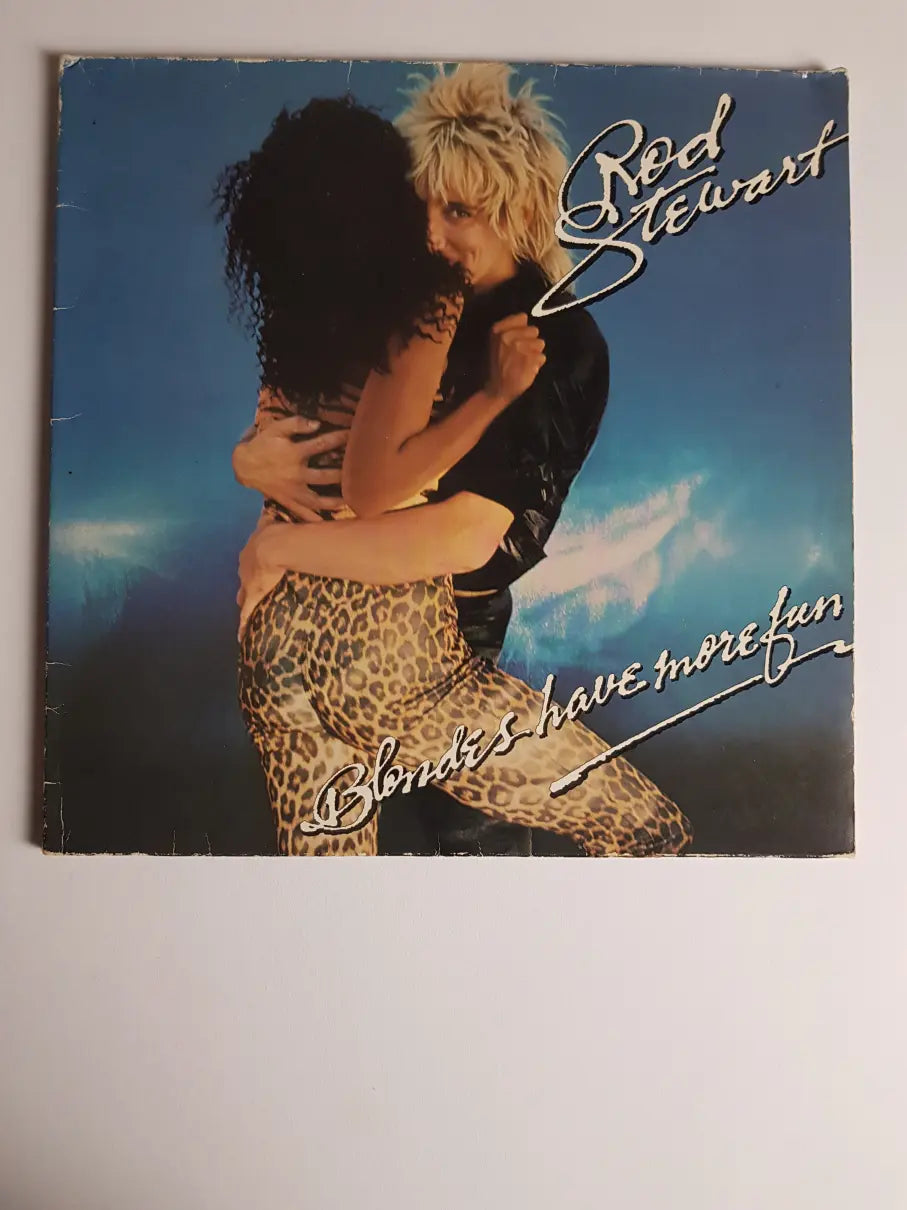Rod Stewart – Blondes Have More Fun