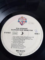 Rod Stewart – Blondes Have More Fun