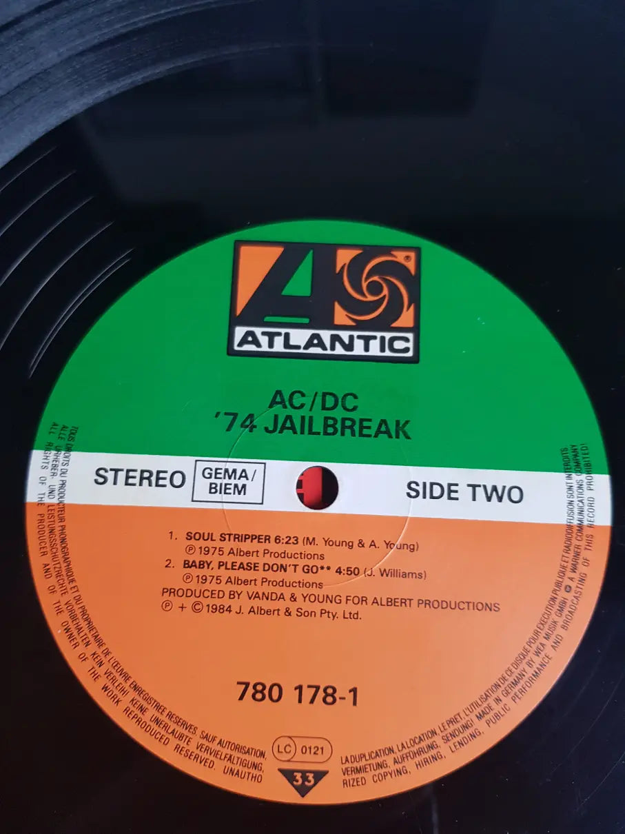 AC/DC – '74 Jailbreak