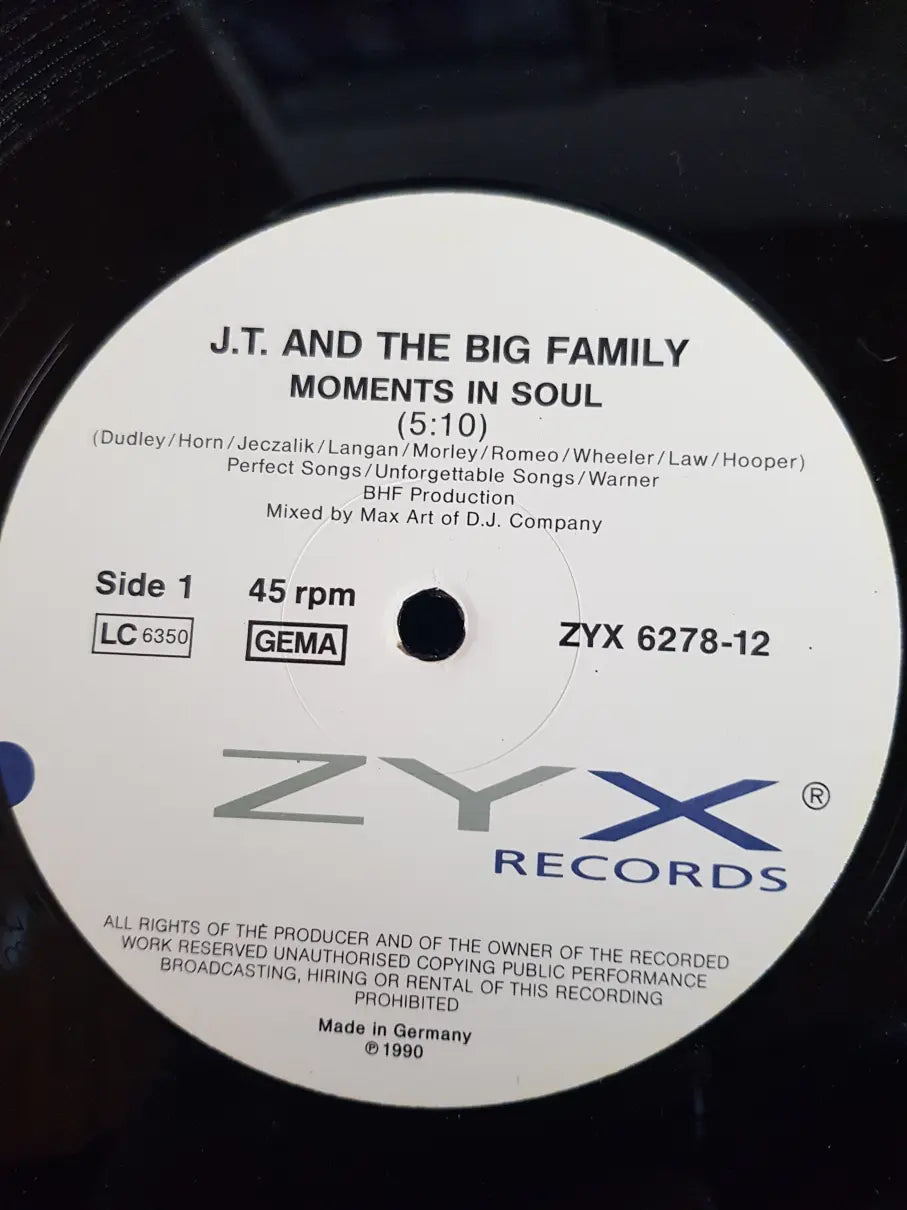 J.T. And The Big Family – Moments In Soul
