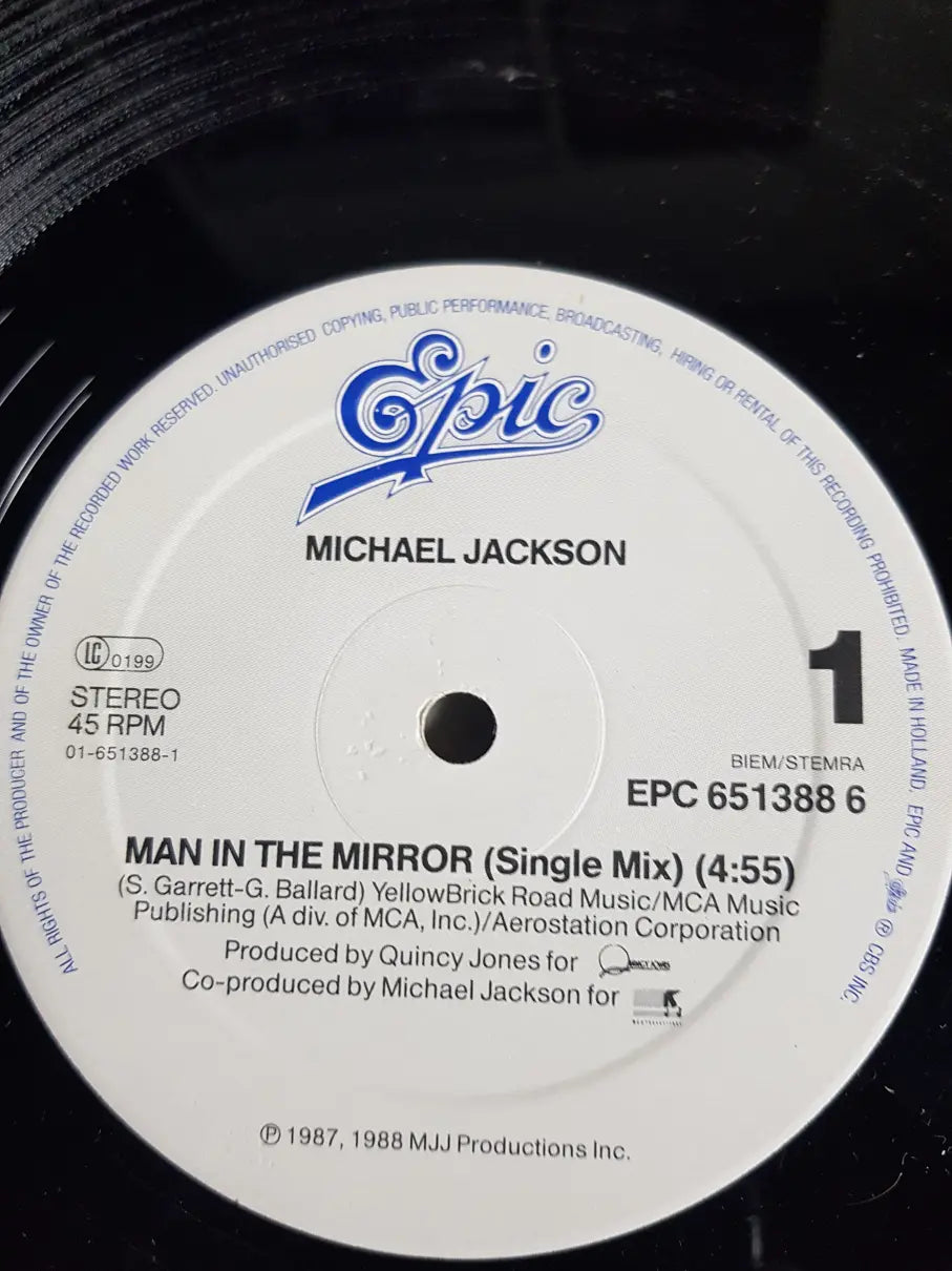 Michael Jackson – Man In The Mirror