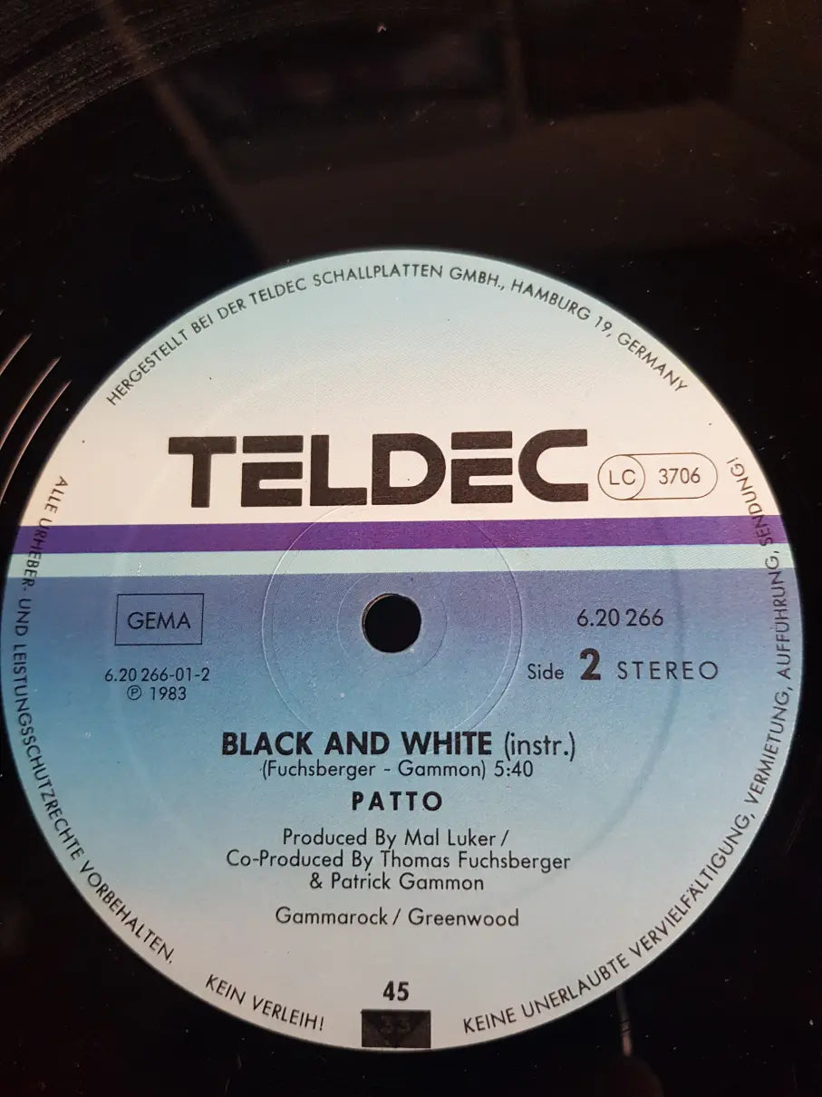 Patto – Black And White