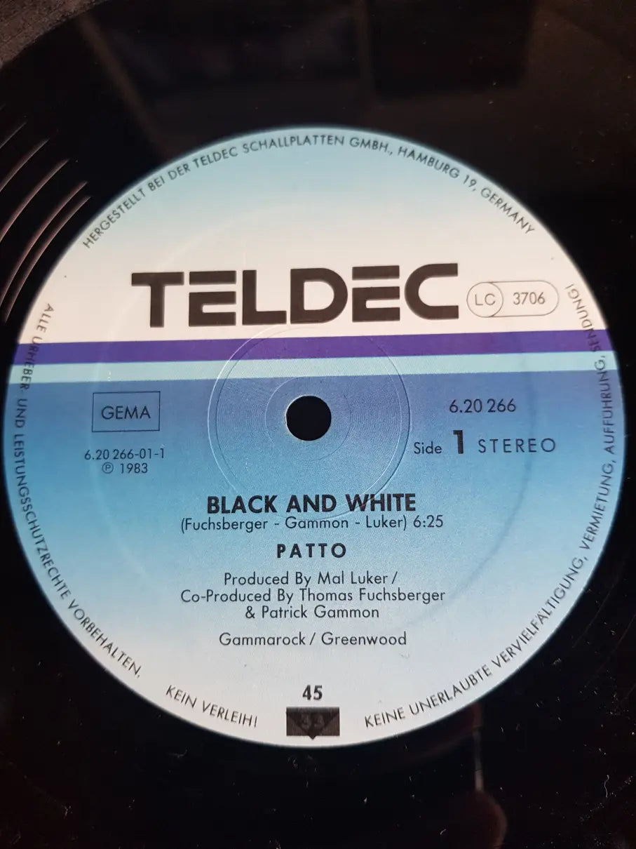 Patto – Black And White