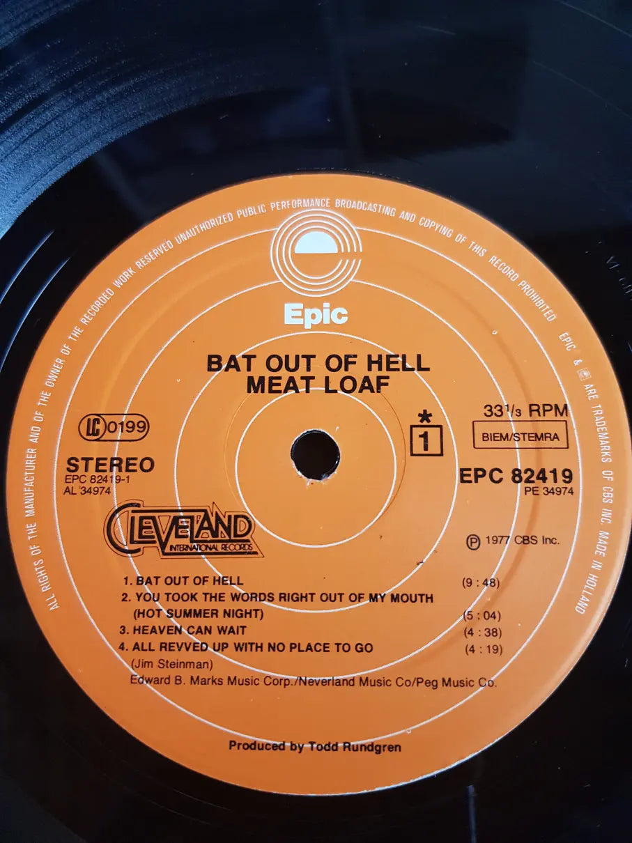 Meat Loaf – Bat Out Of Hell