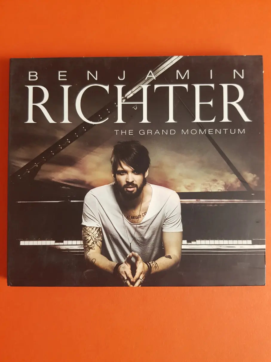Benjamin Richter – The Grand Momentum