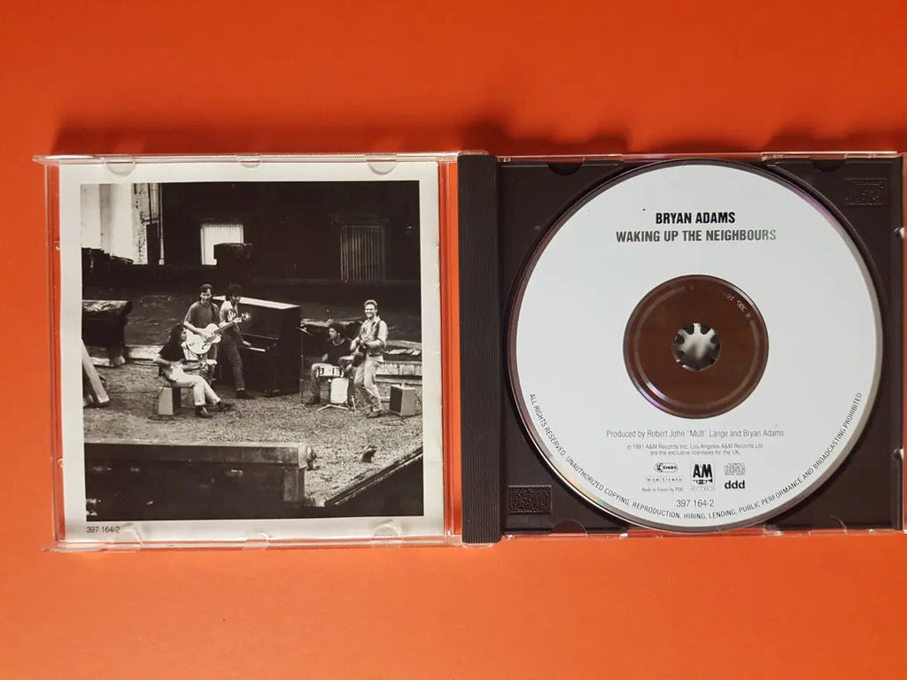 Bryan Adams – Waking Up The Neighbours