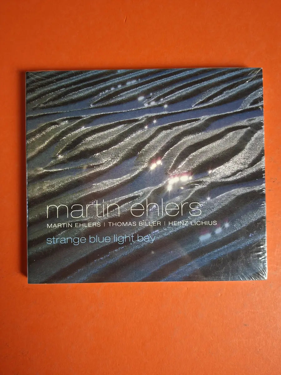 Martin Ehlers – Strange Blue Light Bay