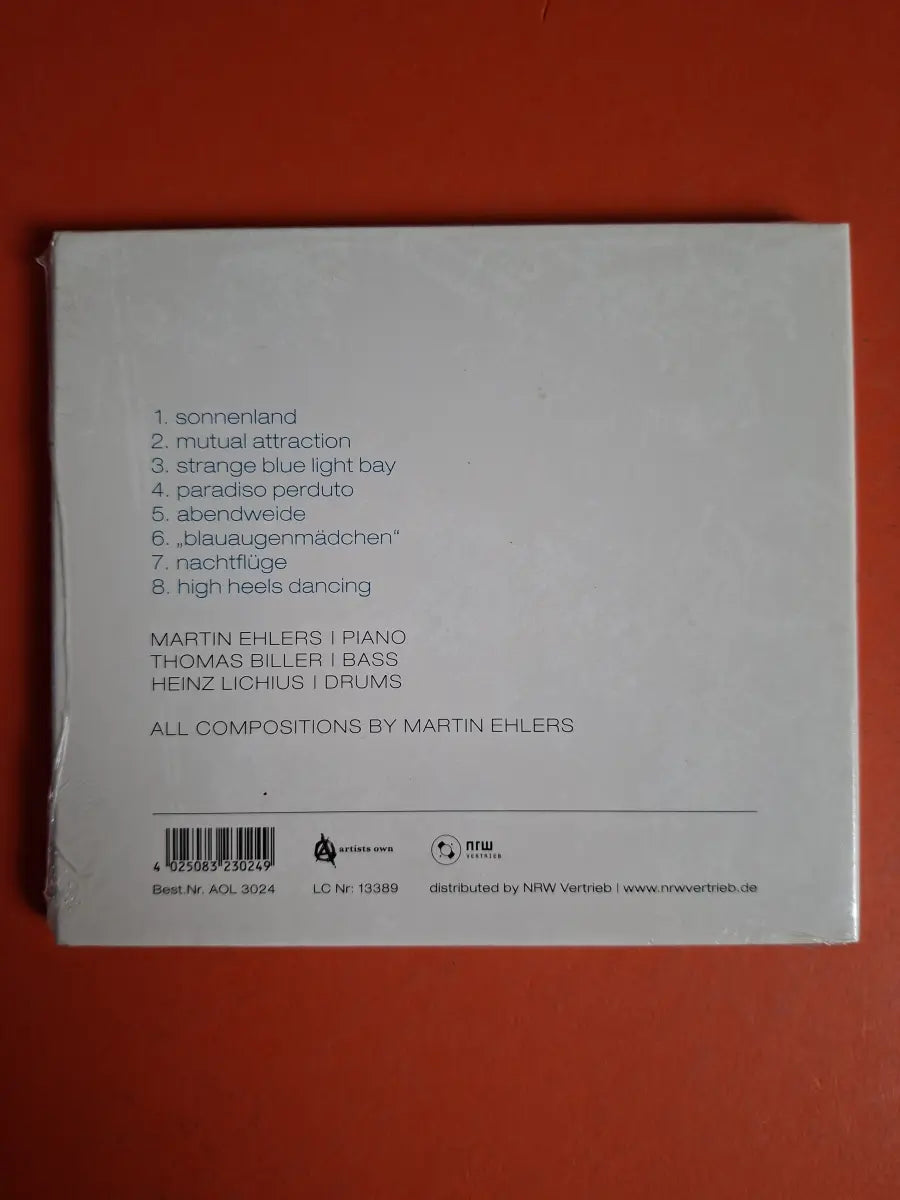 Martin Ehlers – Strange Blue Light Bay