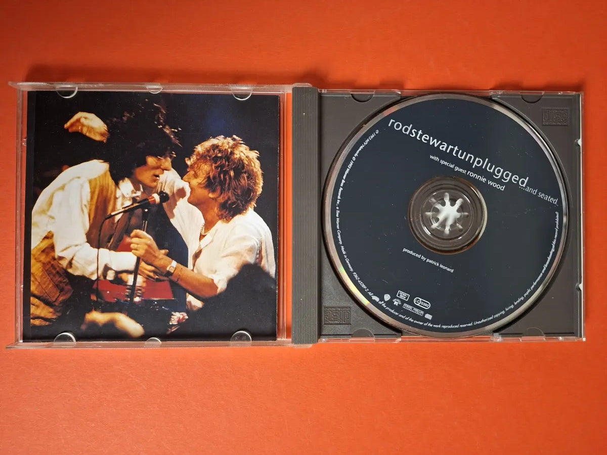Rod Stewart With Special Guest Ronnie Wood – Unplugged ...And Seated