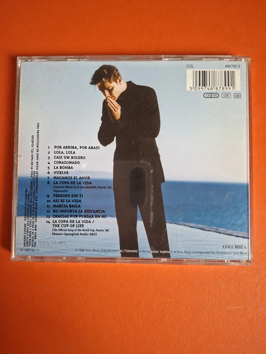 Ricky Martin – Vuelve