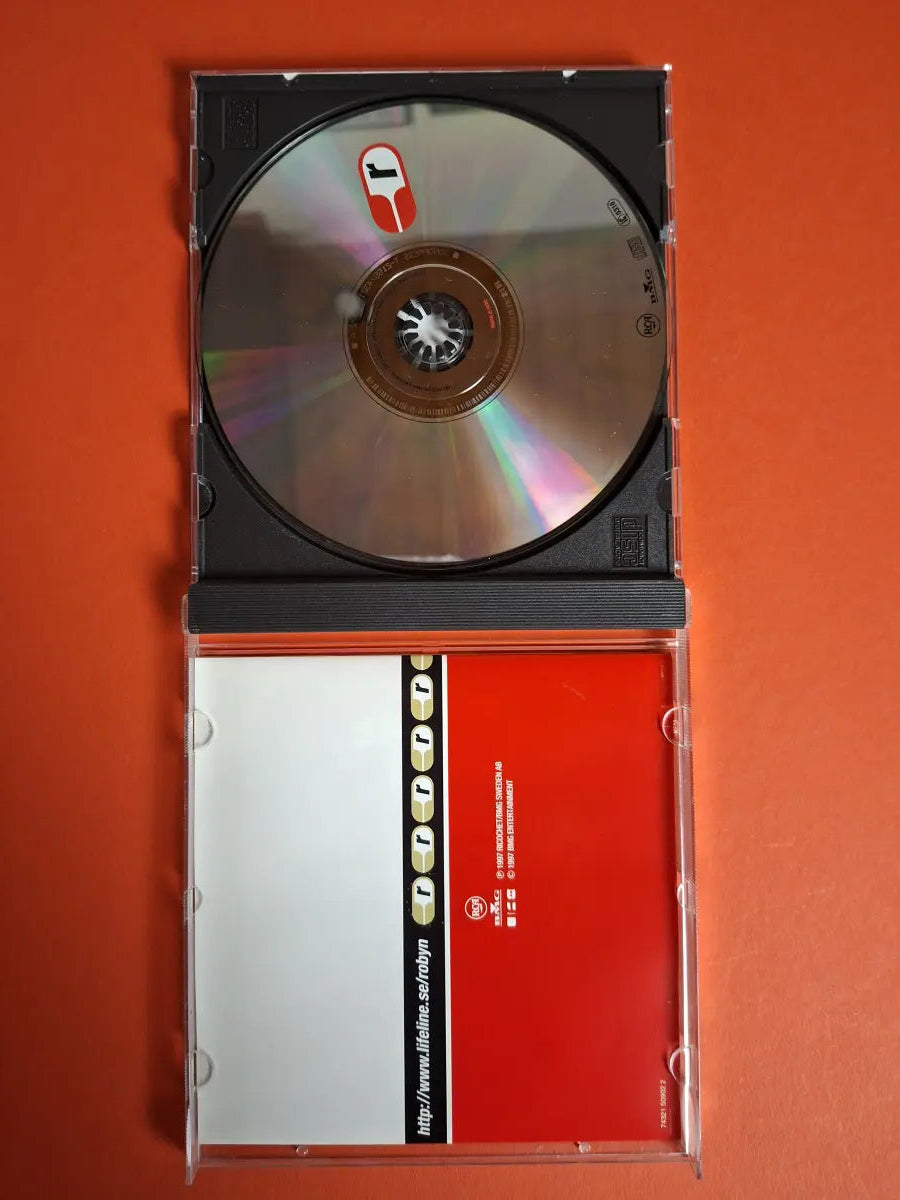 Robyn – Robyn Is Here