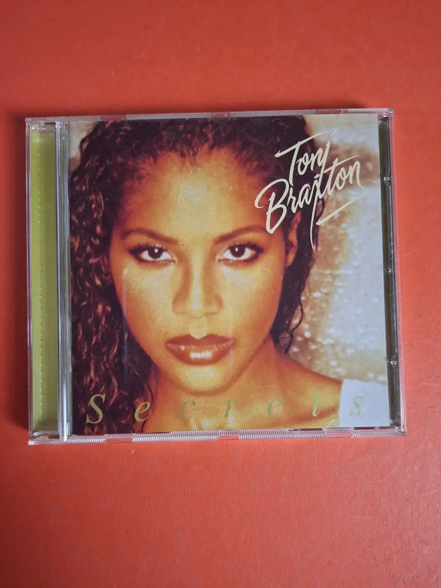 Toni Braxton – Secrets