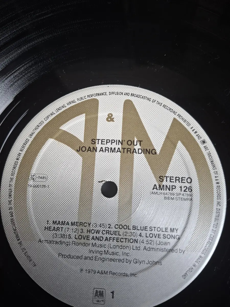 Joan Armatrading – Steppin' Out