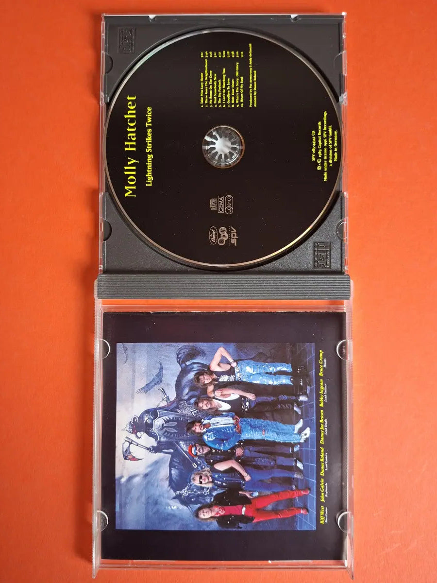 Molly Hatchet – Lightning Strikes Twice