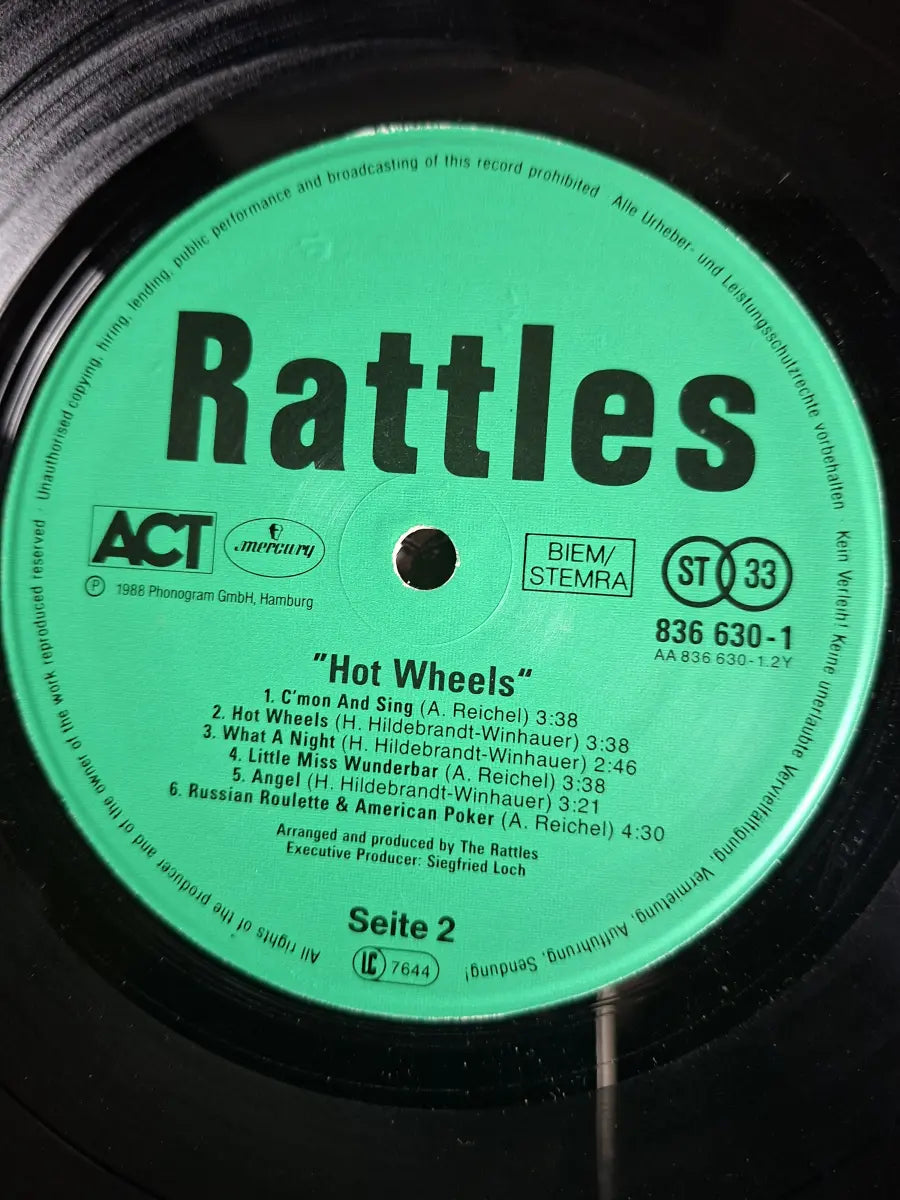 Rattles – Hot Wheels