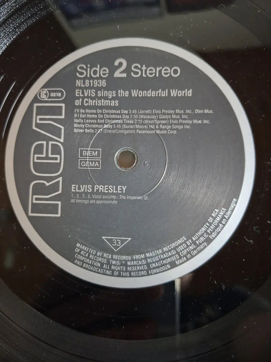 Elvis Presley – Elvis Sings The Wonderful World Of Christmas