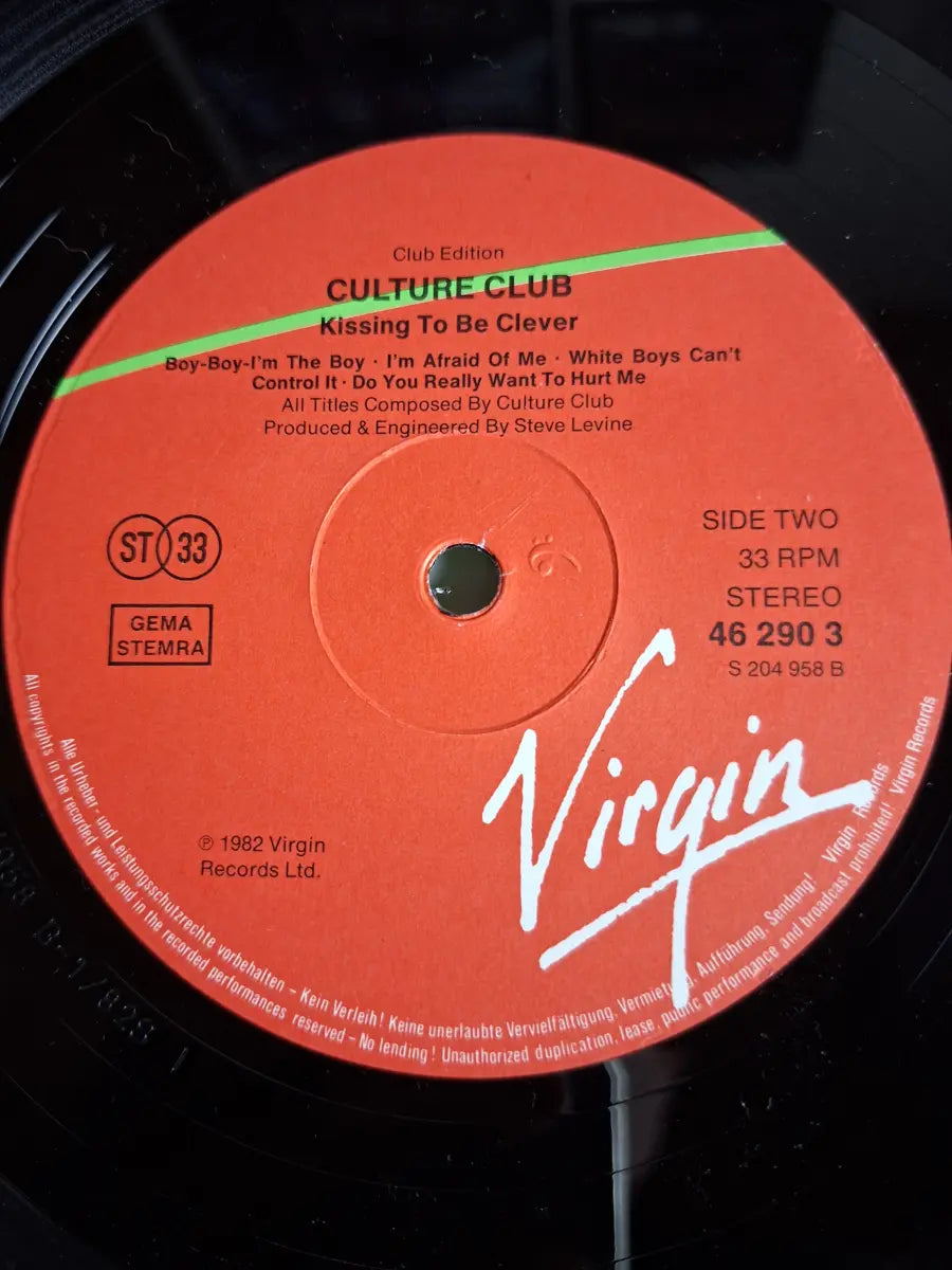 Culture Club – Kissing To Be Clever