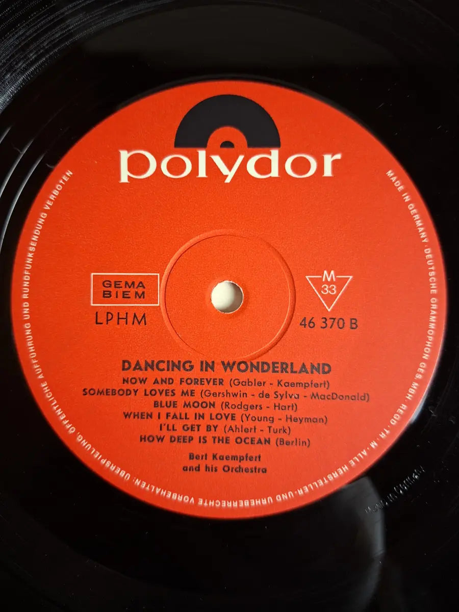 Bert Kaempfert And His Orchestra – Dancing In Wonderland