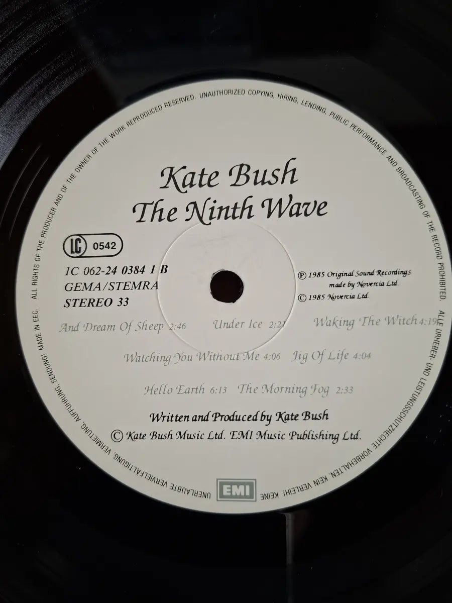 Kate Bush – Hounds Of Love