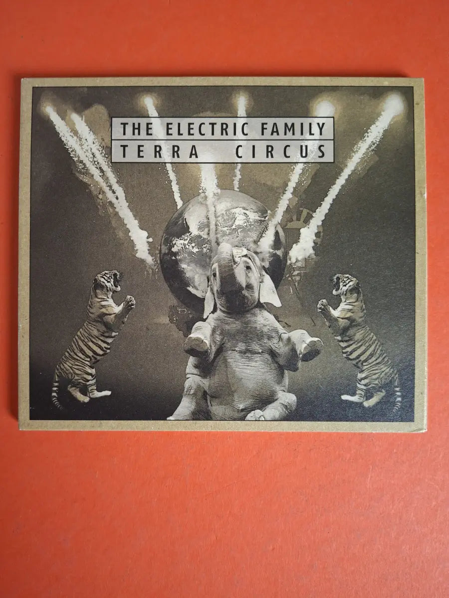 The Electric Family – Terra Circus