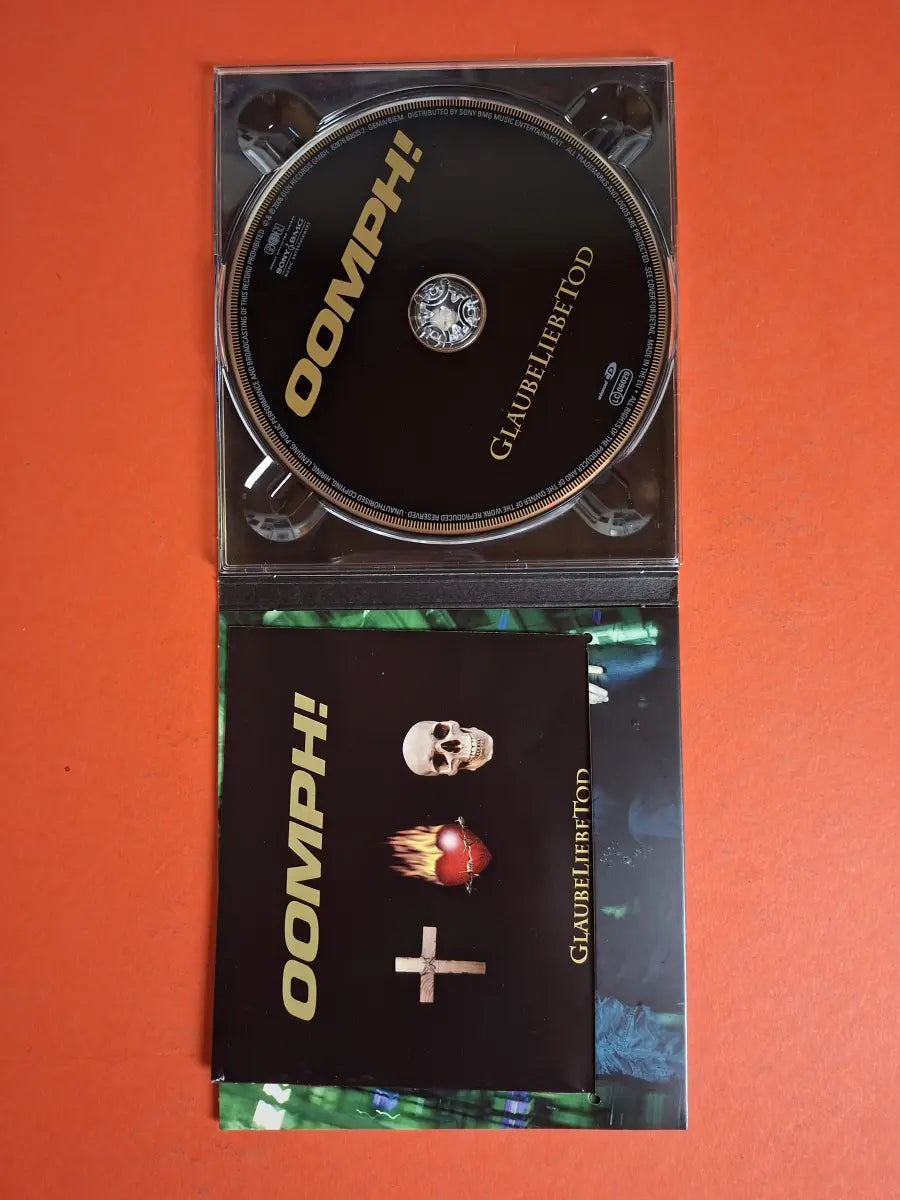OOMPH! – GlaubeLiebeTod
