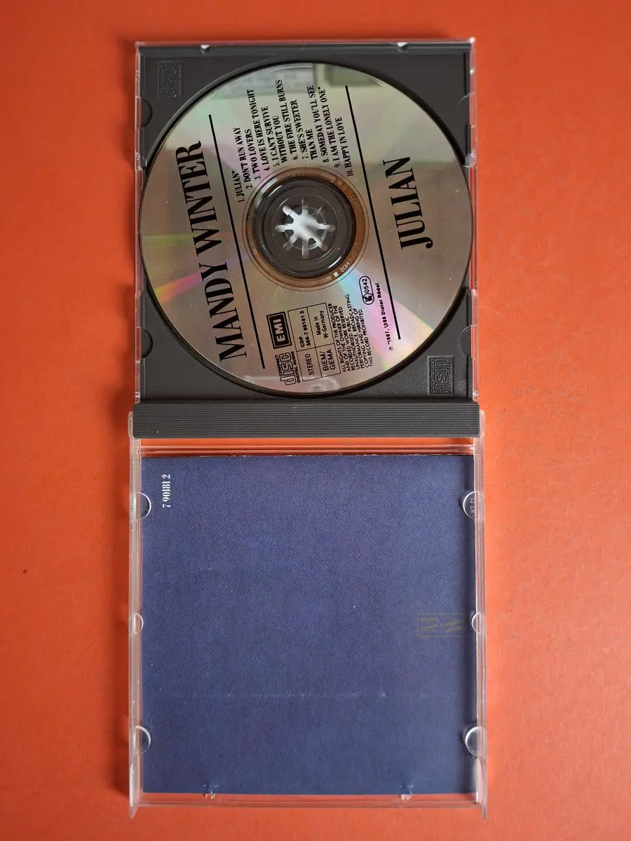 Mandy Winter – Julian