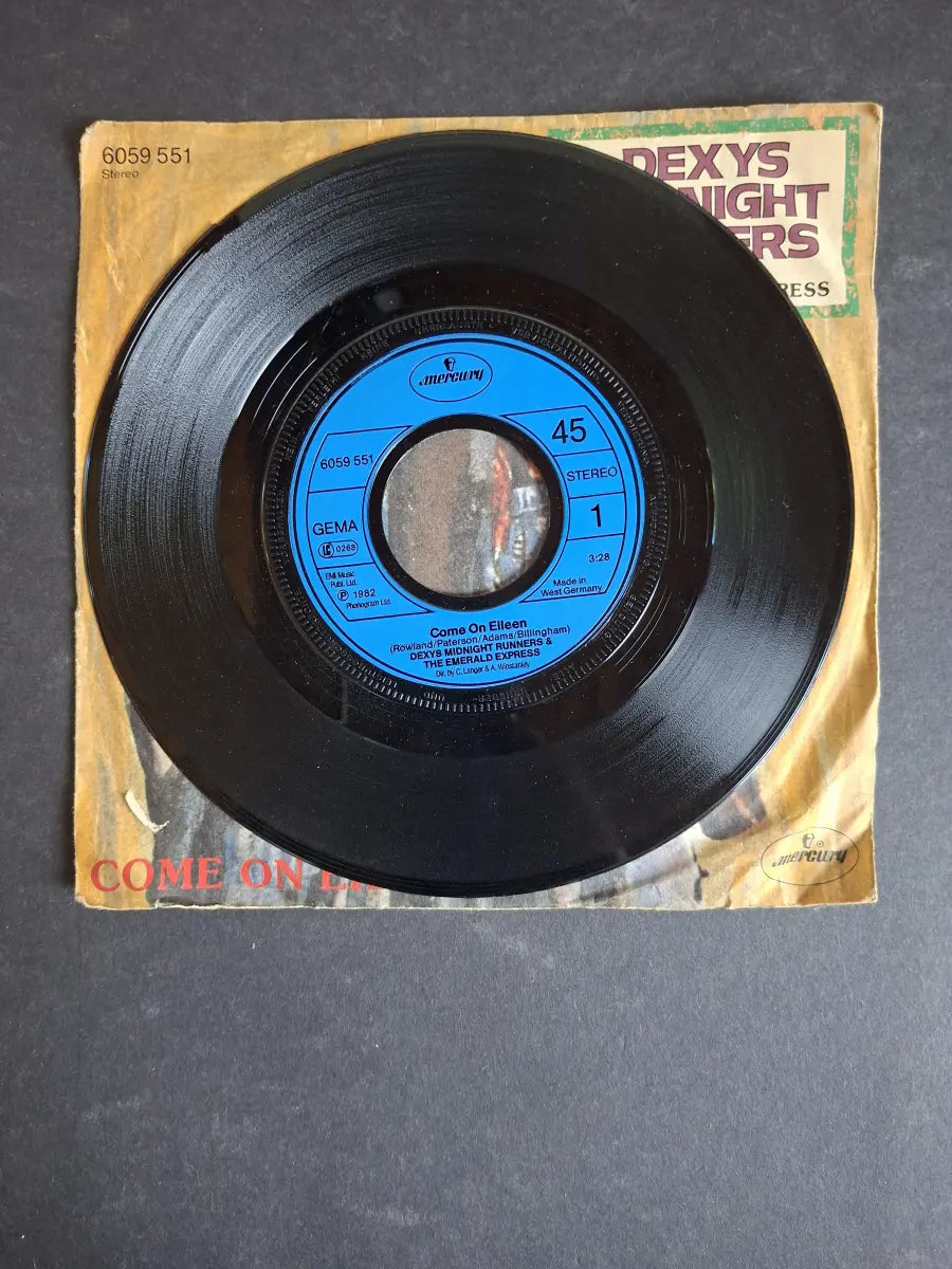 Dexys Midnight Runners & The Emerald Express – Come On Eileen