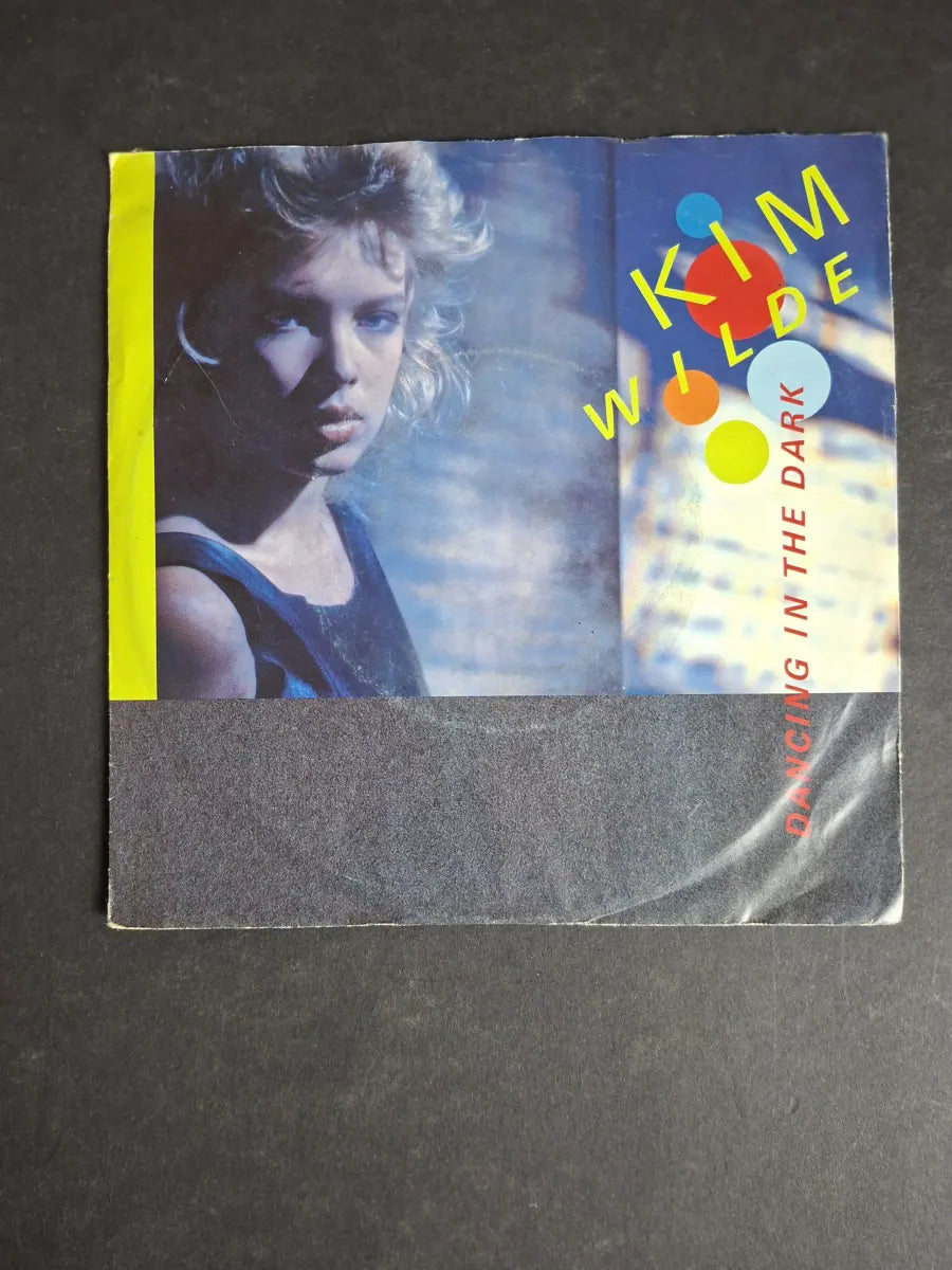 Kim Wilde – Dancing In The Dark