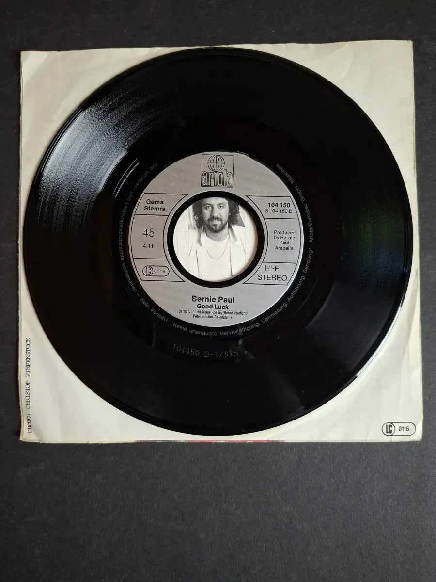 Bernie Paul – Caroline