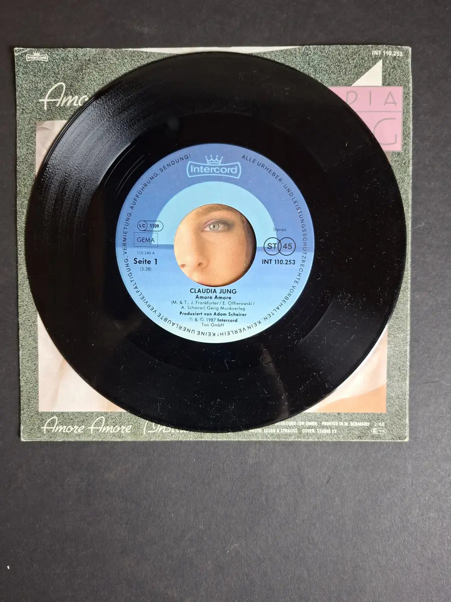 Claudia Jung – Amore Amore