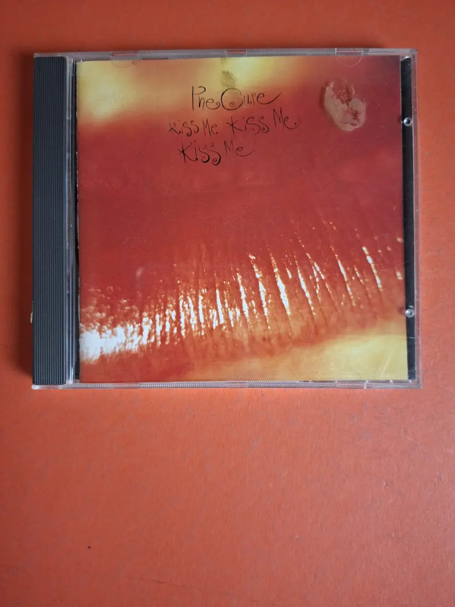 The Cure – Kiss Me Kiss Me Kiss Me