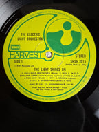 Electric Light Orchestra – The Light Shines On
