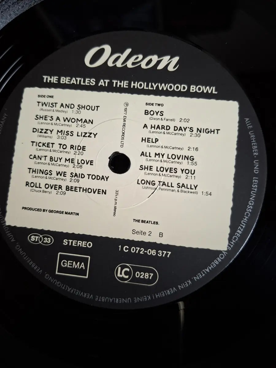 The Beatles ‎– The Beatles At The Hollywood Bowl (NM-)