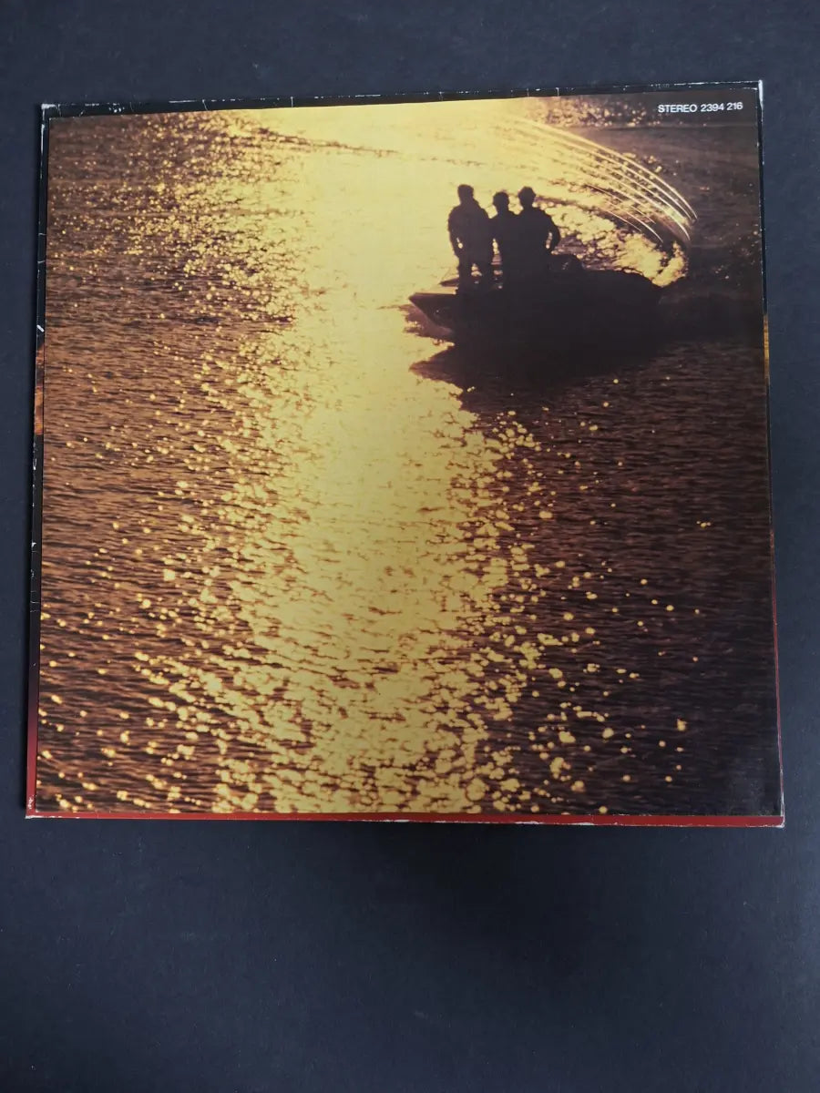 Bee Gees – Spirits Having Flown