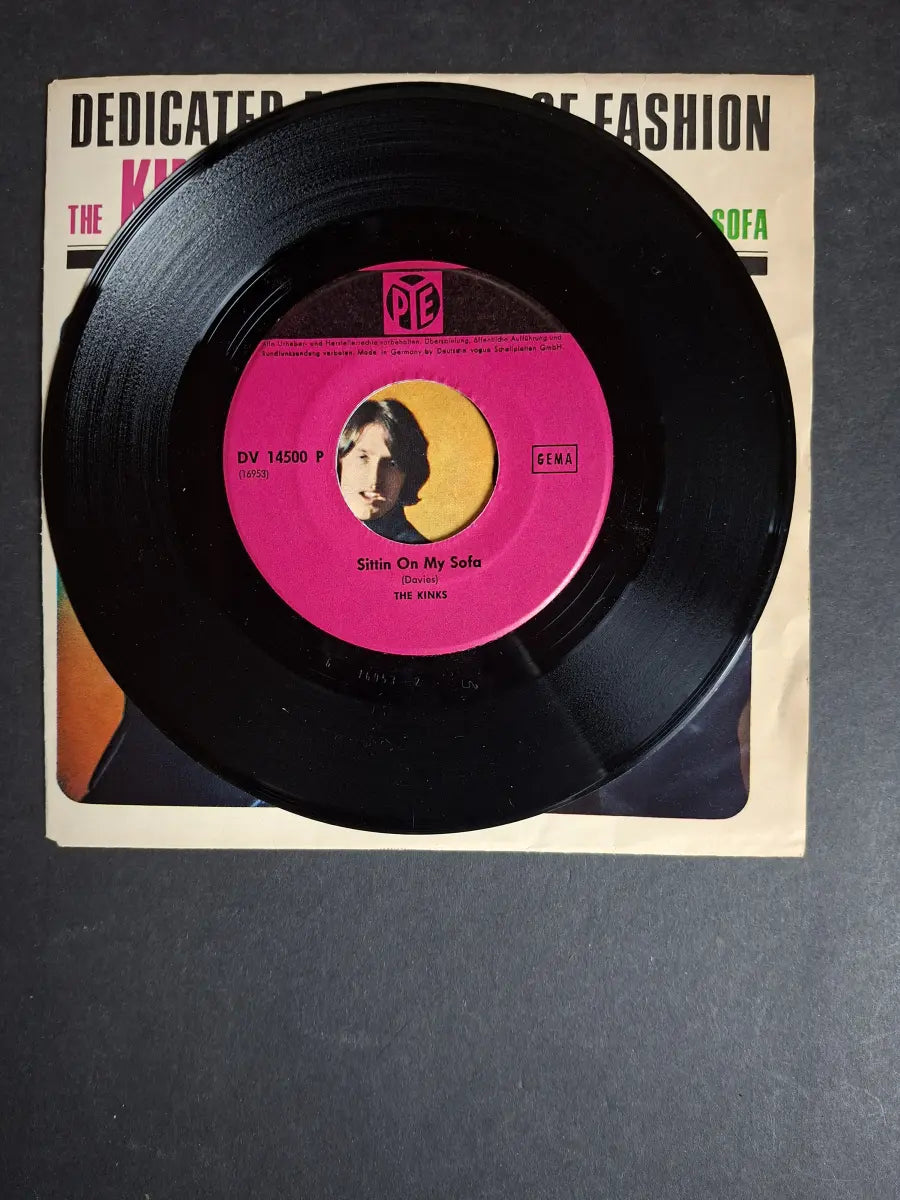 The Kinks – Dedicated Follower Of Fashion