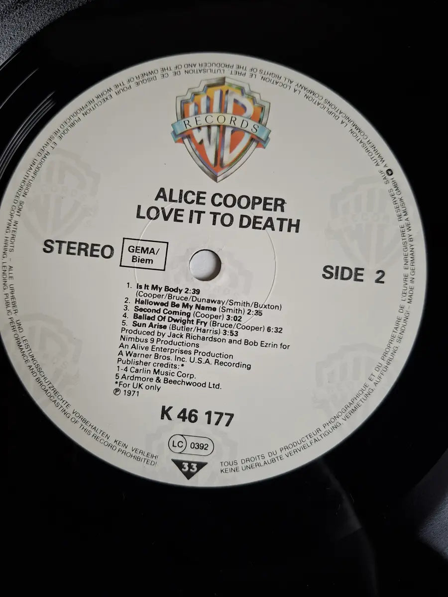 Alice Cooper ‎– Love It To Death