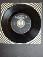 The Daisy Clan – Mr. Walkie Talkie / Lions In The Tree