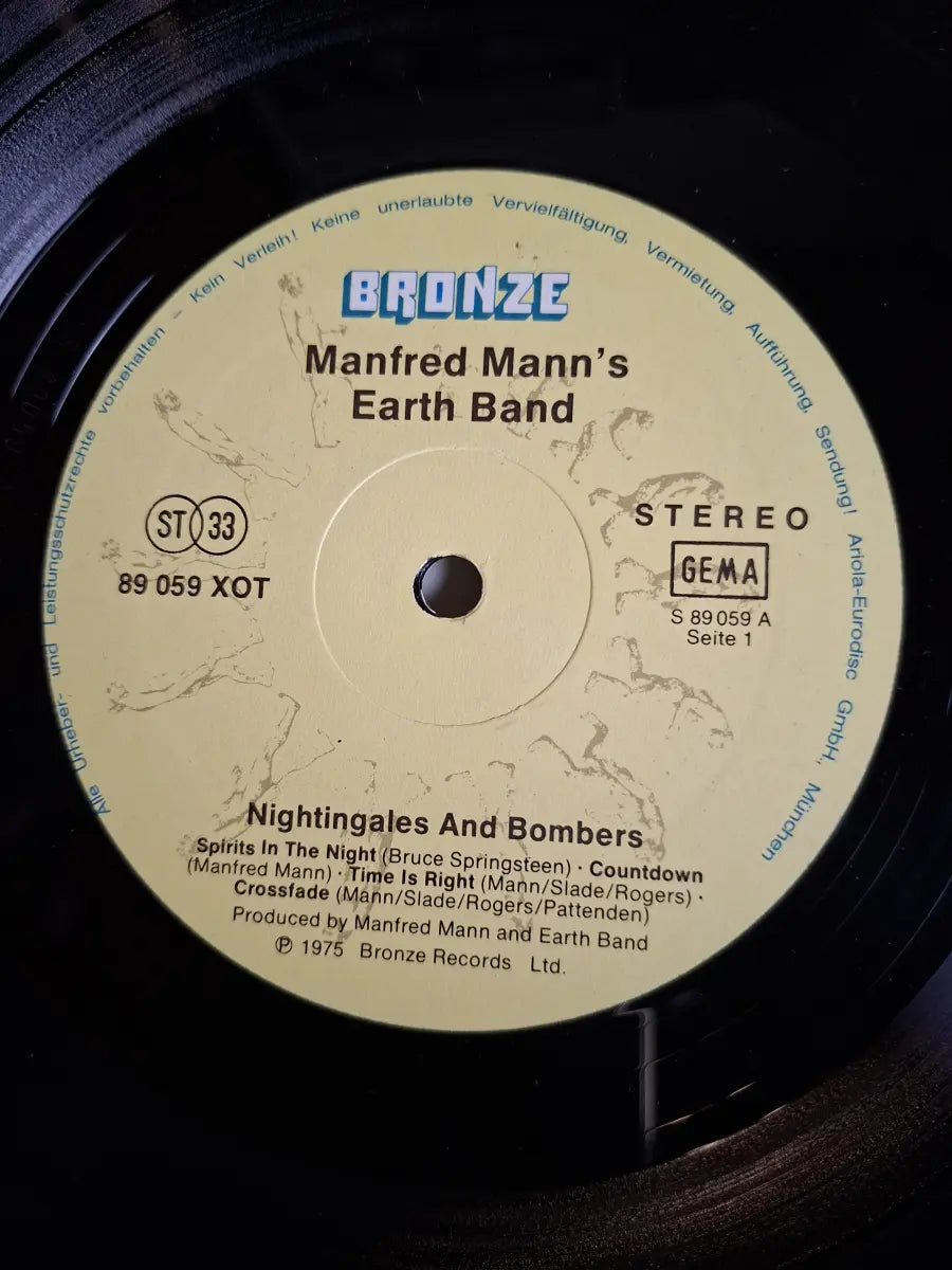 Manfred Mann's Earth Band – Nightingales & Bombers