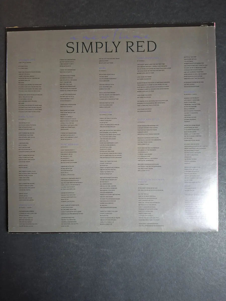 Simply Red – A New Flame