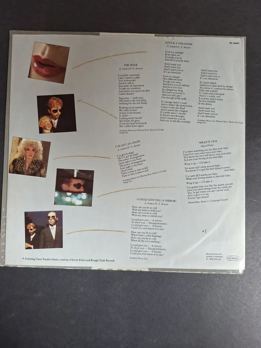Eurythmics – Sweet Dreams Are Made Of This