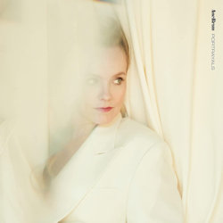 Das Bild zeigt das Album von Ane Brun - Portrayals